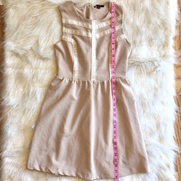 Macc and Riley Dress - Picture 6 of 8